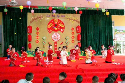 Tiểu phẩm vui Tết bận rộn của cô trò trường MNTL mừng xuân Bính Ngọ 2026